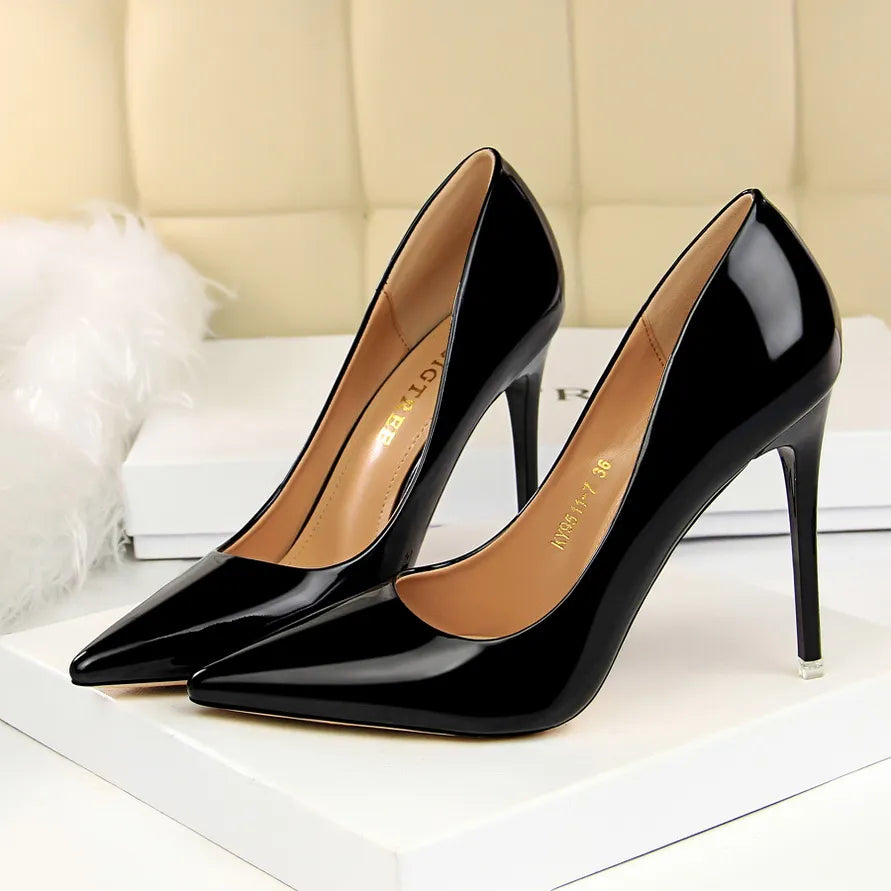 Queen Women's Stiletto Heel